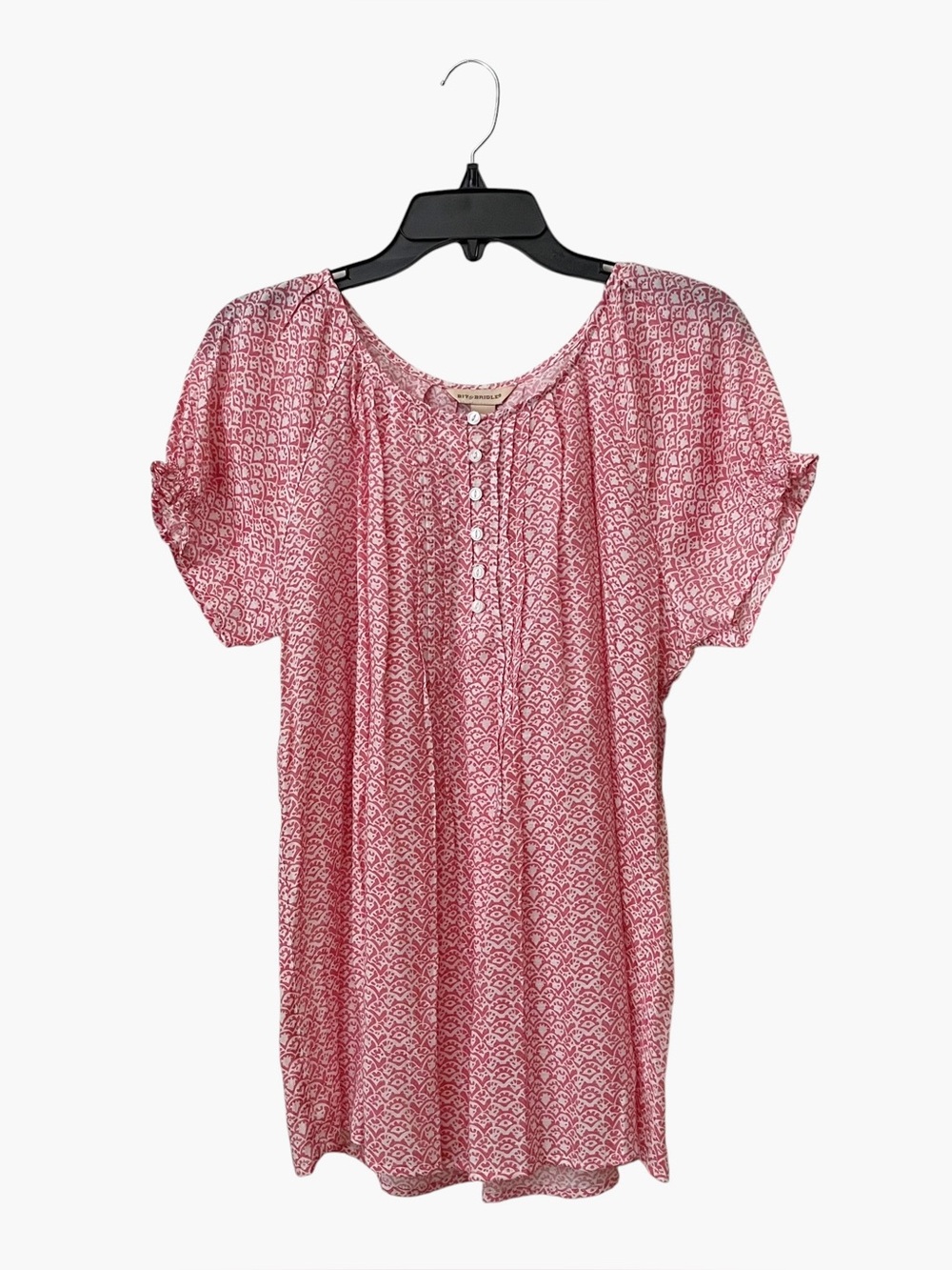 Bit and Bridle Top Womens Size M Salmon Pink Pin Tuck Short Sleeve Front Buttons